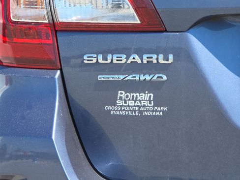Used 2016 Subaru Outback 3.6R Limited AWD/4WD image 5