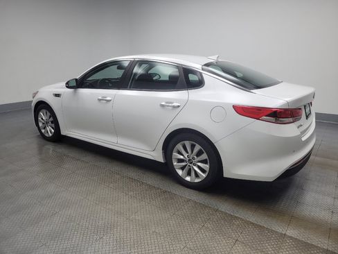 Used 2018 Kia Optima LX w/ 17" Alloy Wheels Package FWD image 3