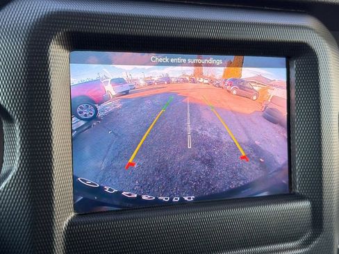 Used 2023 Jeep Wrangler Unlimited image 16