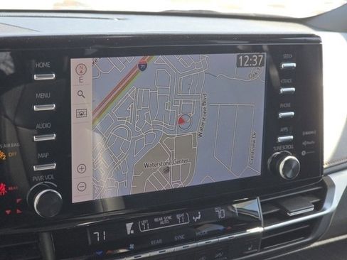 Used 2021 Toyota Sienna XSE image 11