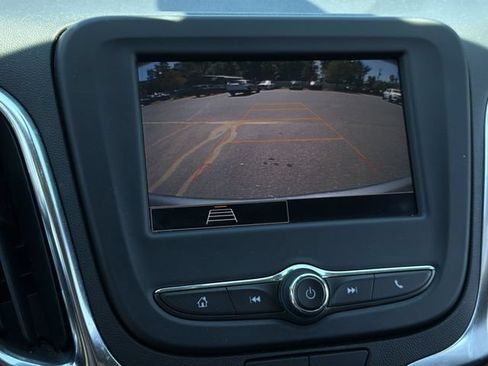 Used 2024 Chevrolet Equinox LT AWD/4WD image 24