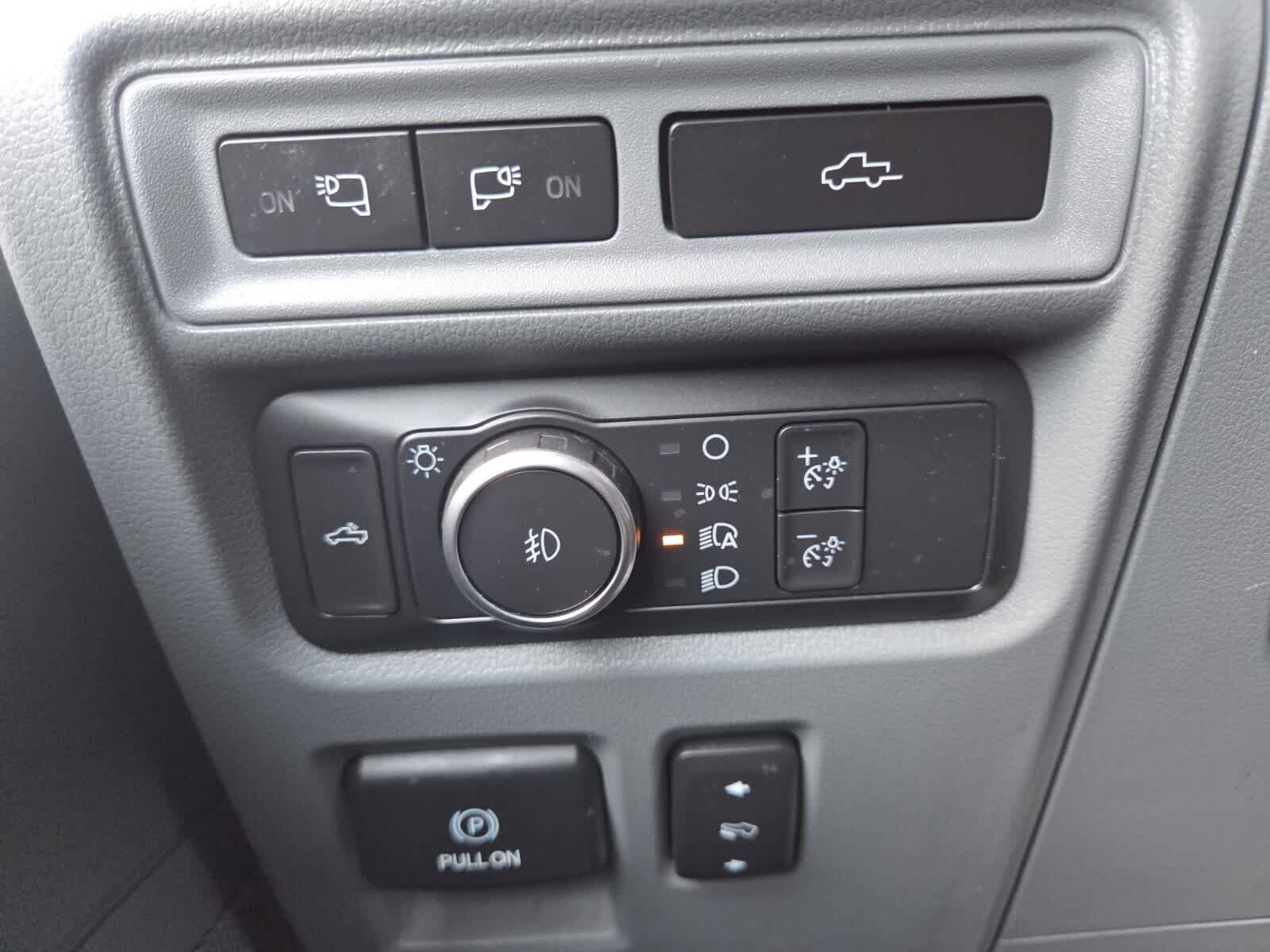 Used 2022 Ford F150 XLT w/ Equipment Group 302A High AWD/4WD image 14