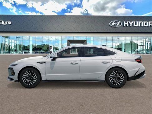 New 2026 Hyundai Sonata Limited image 3