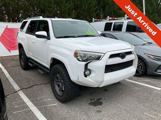 Used 2017 Toyota 4Runner SR5 RWD video 1