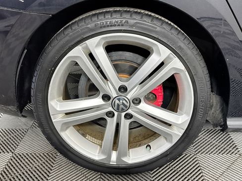 Used 2017 Volkswagen Jetta GLI image 32