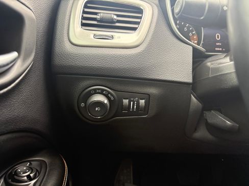 Used 2018 Jeep Compass Latitude w/ Popular Equipment Group image 28