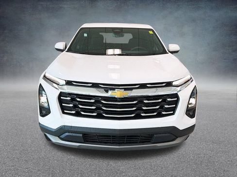 New 2026 Chevrolet Equinox LT w/ Safety and Technology Package FWD image 3