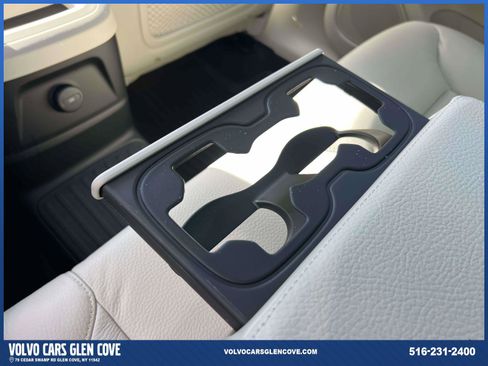 Certified 2025 Volvo XC60 T8 Plus AWD/4WD image 12