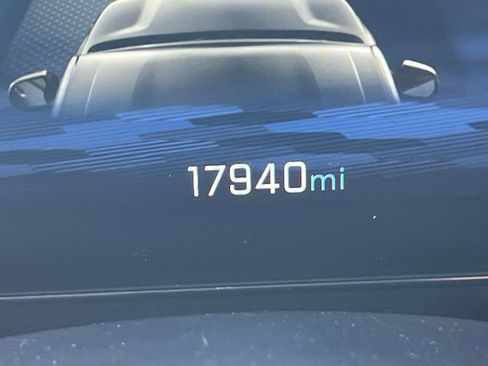 Used 2025 Chevrolet Equinox LT image 40