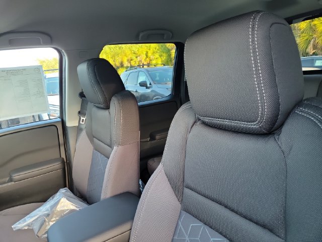 New 2027 Nissan Frontier SV RWD image 17