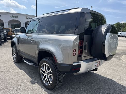 Used 2023 Land Rover Defender 90 S AWD/4WD image 6