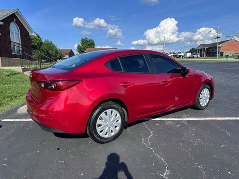 Used 2014 MAZDA MAZDA3 i Sport FWD image 9