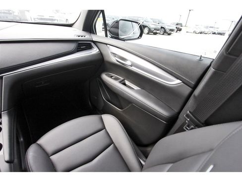 Certified 2023 Cadillac XT5 Luxury image 10