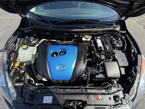 Used 2012 MAZDA MAZDA3 i Touring FWD image 19