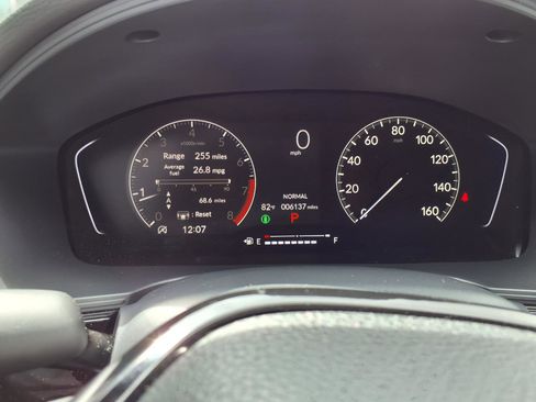 Used 2025 Honda Civic Sport image 14