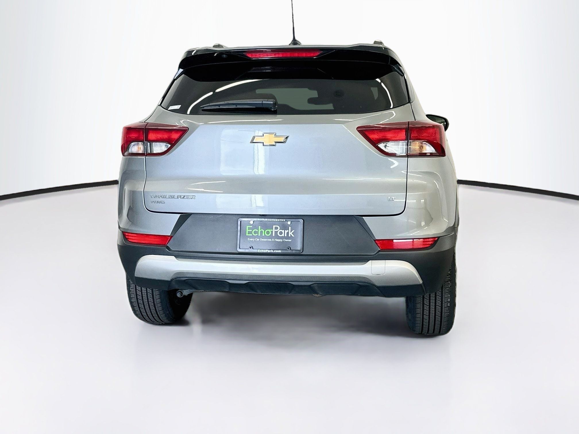 Used 2025 Chevrolet TrailBlazer LT AWD/4WD image 7