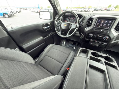 Used 2022 Chevrolet Silverado 1500 Custom image 17