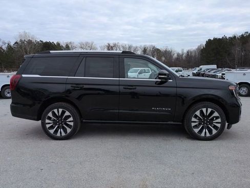 New 2026 Ford Expedition Platinum w/ Driver's Package image 3