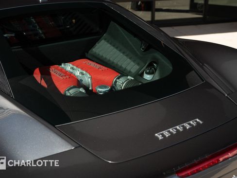 Used 2010 Ferrari 458 Italia Coupe image 17