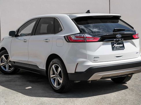 Used 2024 Ford Edge SEL w/ Convenience Package image 11