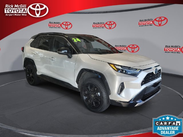 Used 2024 Toyota RAV4 XSE AWD/4WD image 1