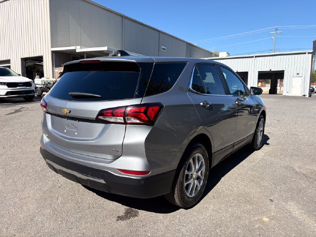 Used 2024 Chevrolet Equinox LT AWD/4WD image 5
