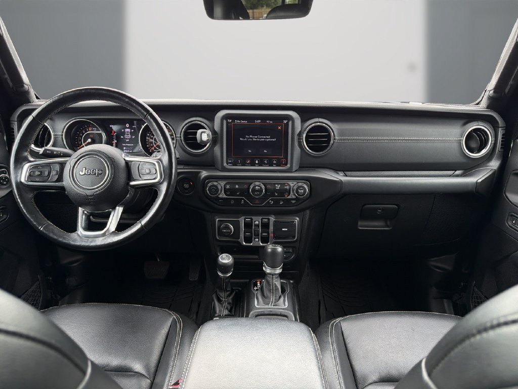 Used 2018 Jeep Wrangler Unlimited Sahara AWD/4WD image 14