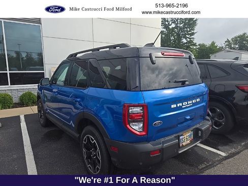 Used 2025 Ford Bronco Sport Outer Banks AWD/4WD image 6