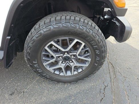 Used 2024 Jeep Wrangler Sahara w/ Technology Group image 10