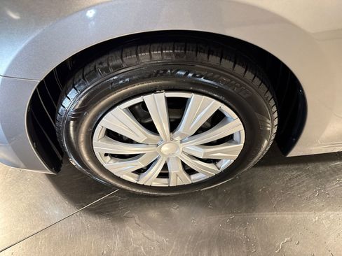 Used 2015 MAZDA MAZDA3 i Sport image 16