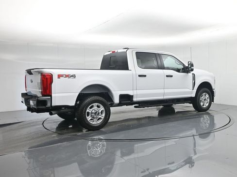 New 2026 Ford F250 XLT w/ FX4 Off-Road Package image 31
