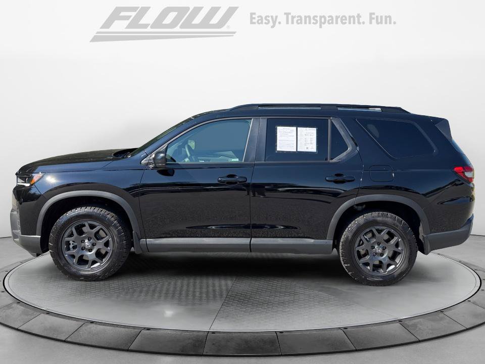 Certified 2026 Honda Pilot TrailSport image 5