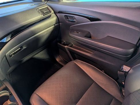 Used 2019 Honda Passport Touring image 15