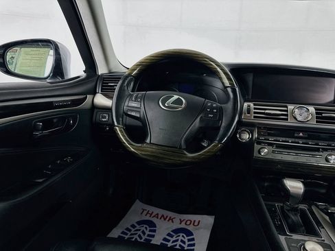Used 2014 Lexus LS 460 AWD w/ Comfort Package image 31