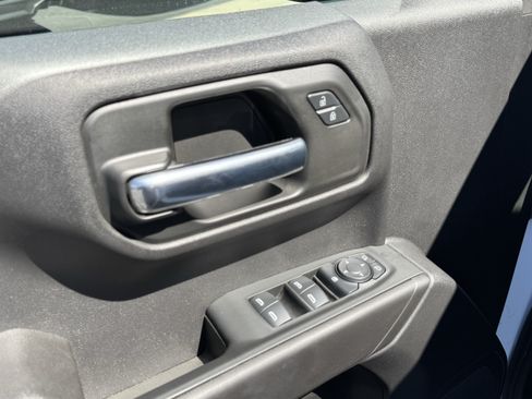 Used 2024 Chevrolet Silverado 1500 Custom Trail Boss w/ Turbomax Blackout Package AWD/4WD image 14