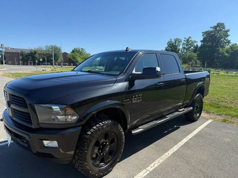 Used 2017 RAM 2500 Big Horn w/ Sport Appearance Group AWD/4WD image 2
