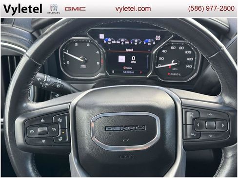 Used 2022 GMC Sierra 2500 Denali w/ Denali Ultimate Package image 25