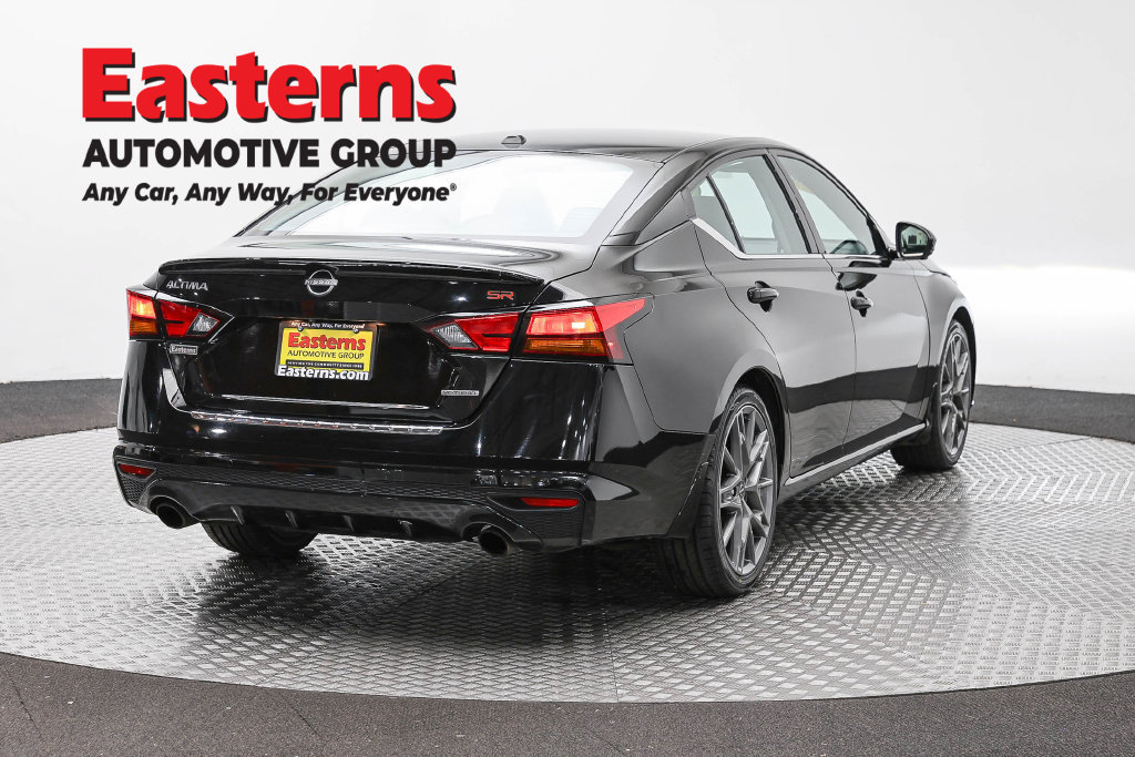 Used 2023 Nissan Altima 2.0 SR FWD image 6