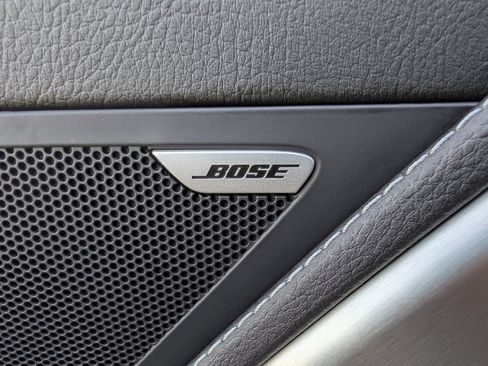 Used 2017 Chevrolet Corvette Stingray Coupe w/ Carbon Flash Badge Package image 29