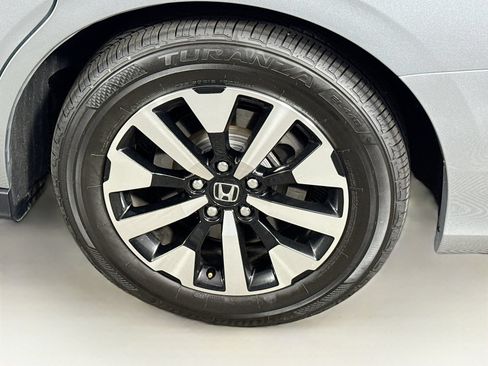 Certified 2026 Honda Odyssey EX-L image 8