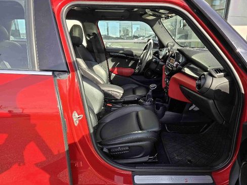 Used 2016 MINI Cooper S image 12