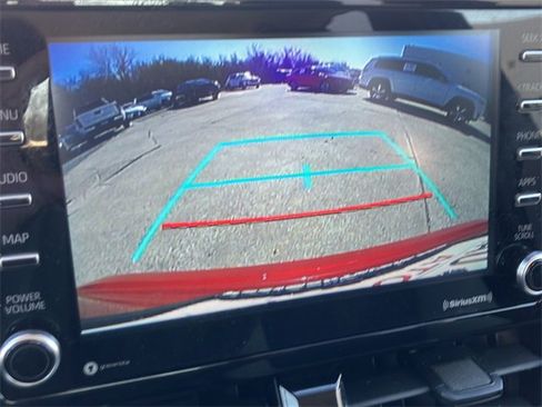 Used 2021 Toyota Corolla LE image 24