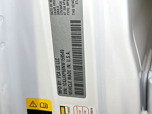 Used 2022 Jeep Wrangler Unlimited Sahara w/ Cold Weather Group image 34