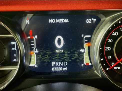 Used 2019 Jeep Wrangler Unlimited Rubicon AWD/4WD image 16