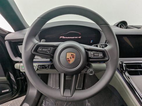 New 2026 Porsche Panamera 4 image 12
