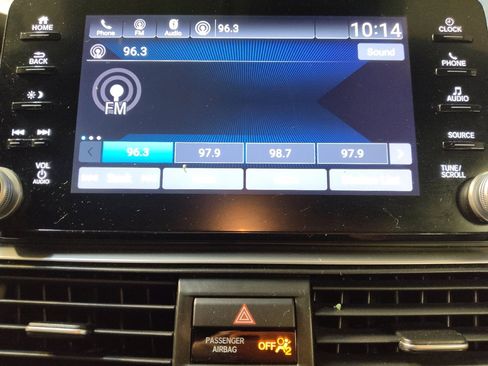 Used 2018 Honda Accord Sport image 25