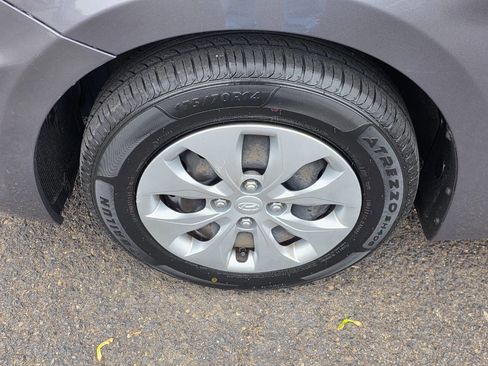 Used 2017 Hyundai Accent SE FWD image 21