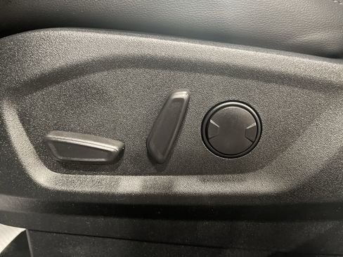 Used 2022 Ford Edge SEL w/ Convenience Package image 10