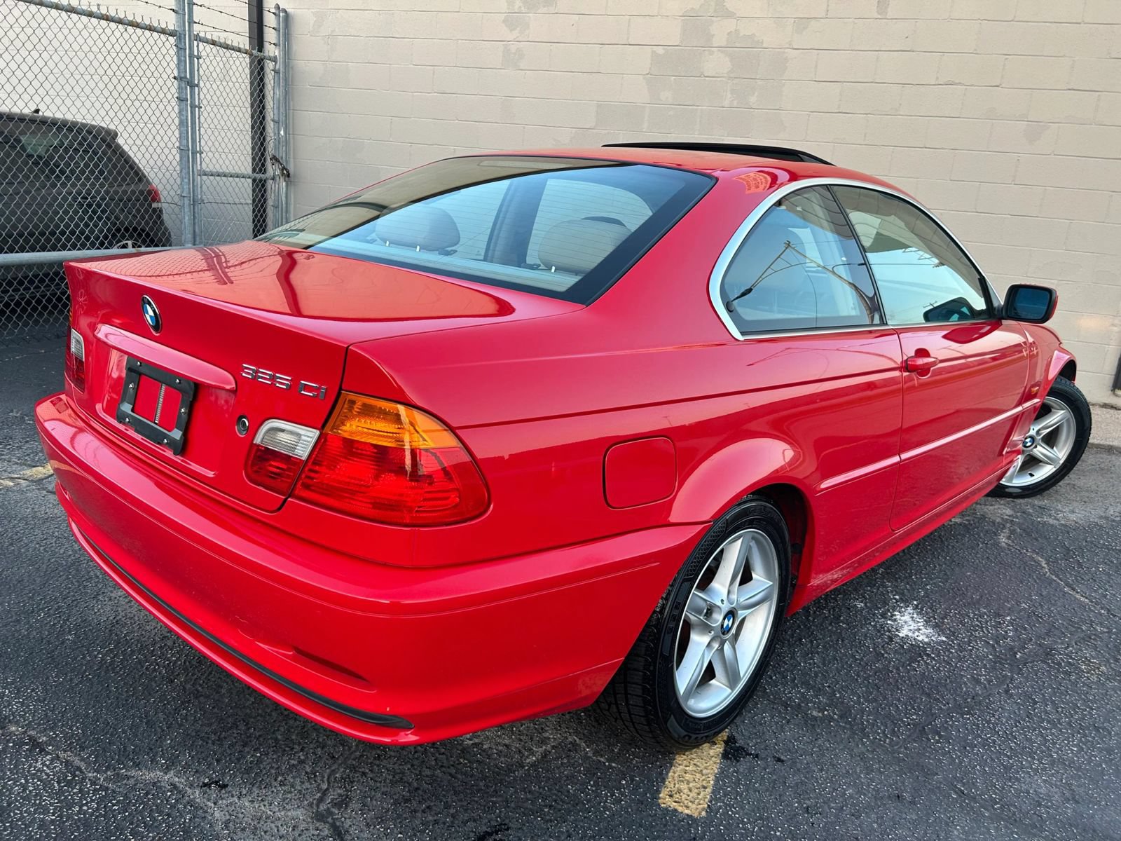 Used 2001 BMW 325Ci Coupe RWD image 6