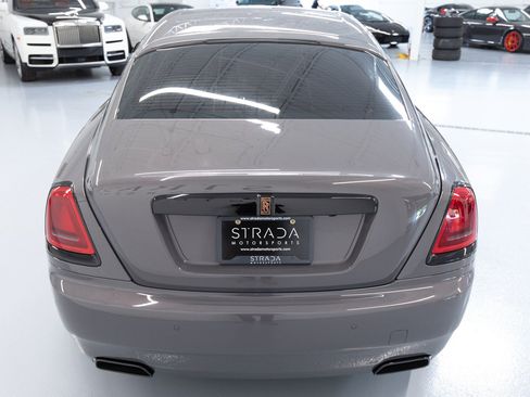 Used 2018 Rolls-Royce Wraith RWD image 5